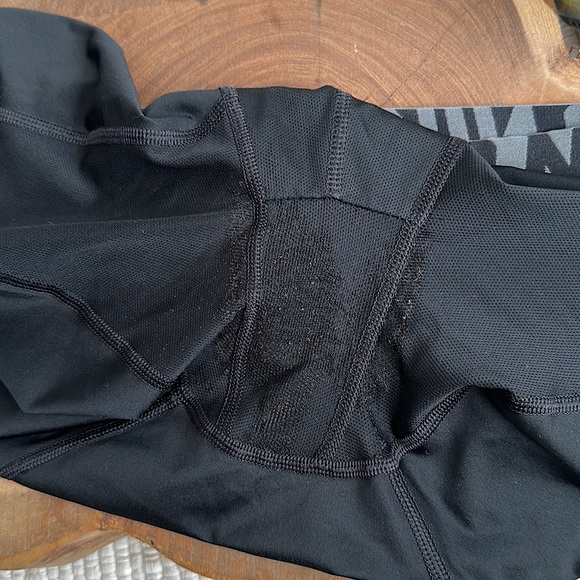 Nike - Picture 6 of 10